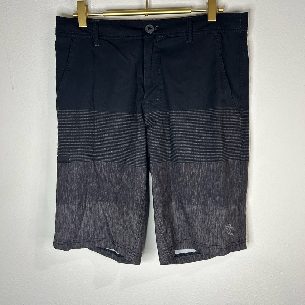 DaHui Men’s Hybrid Boardwalk Shorts Gray Stripe Size 30 Stretch Surf Walkshorts
